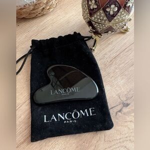 Lancôme Black Gua Sha Facial Tool with Velvet Pouch